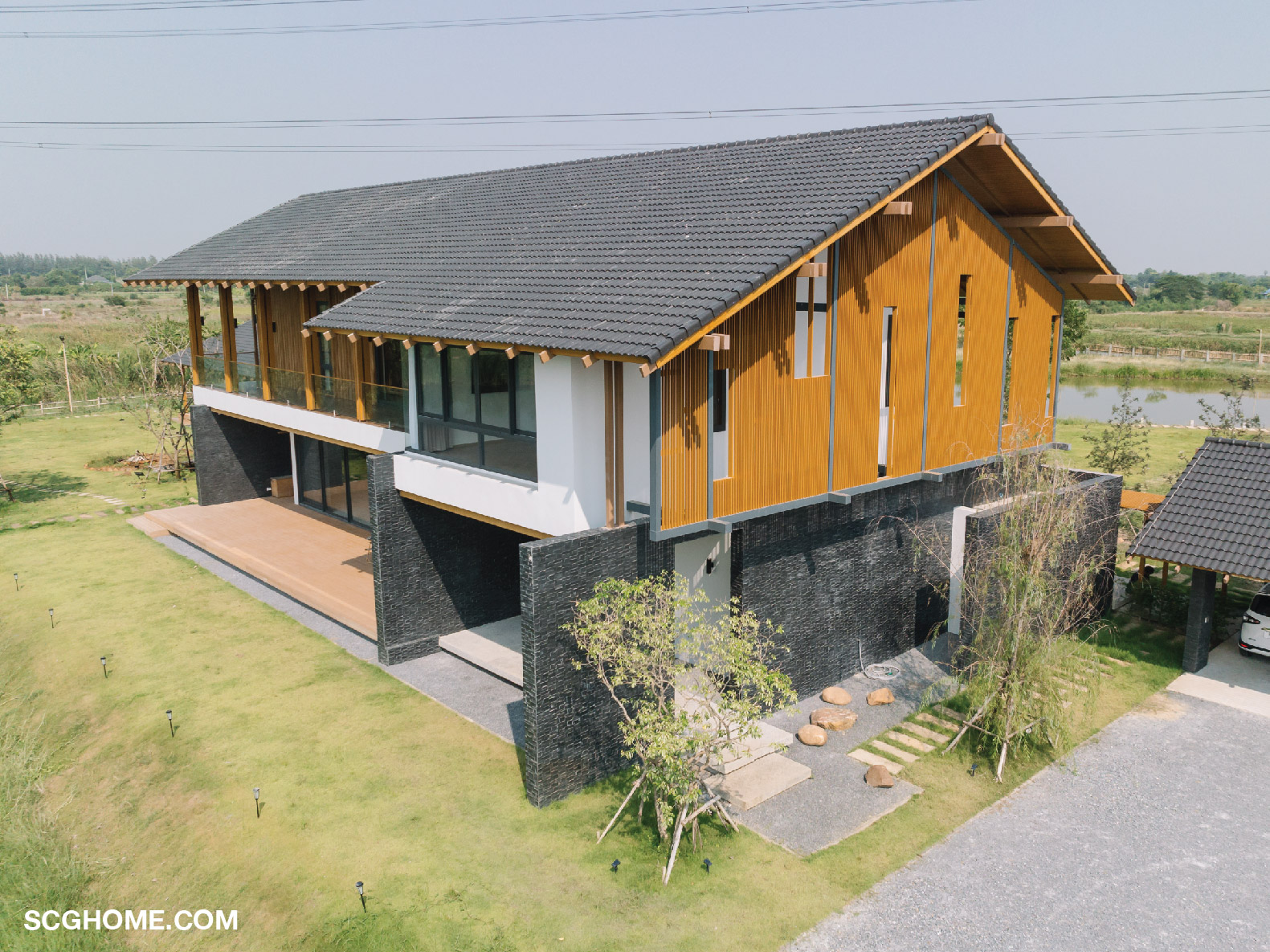 ทิศตะวันตกทำผนัง 2 ชั้น