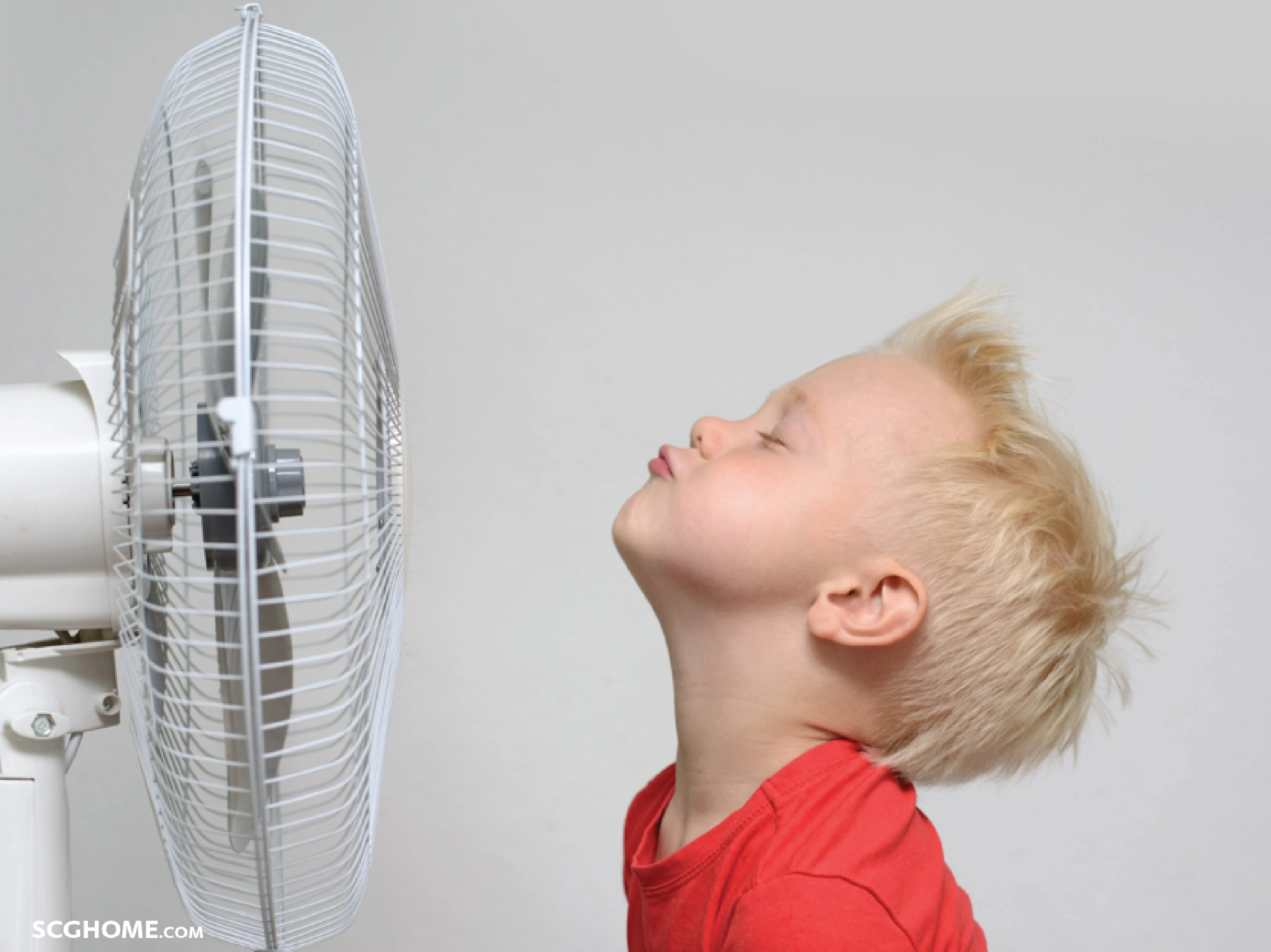 เปิดแอร์แล้วใช้พัดลมช่วยกระจายความเย็น