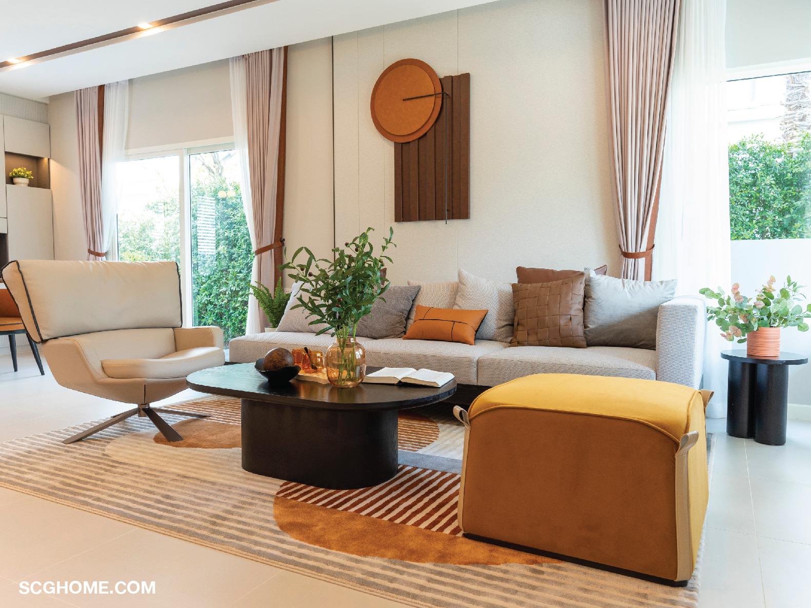 ห้องรับแขกรูปทรงสีเหลี่ยม