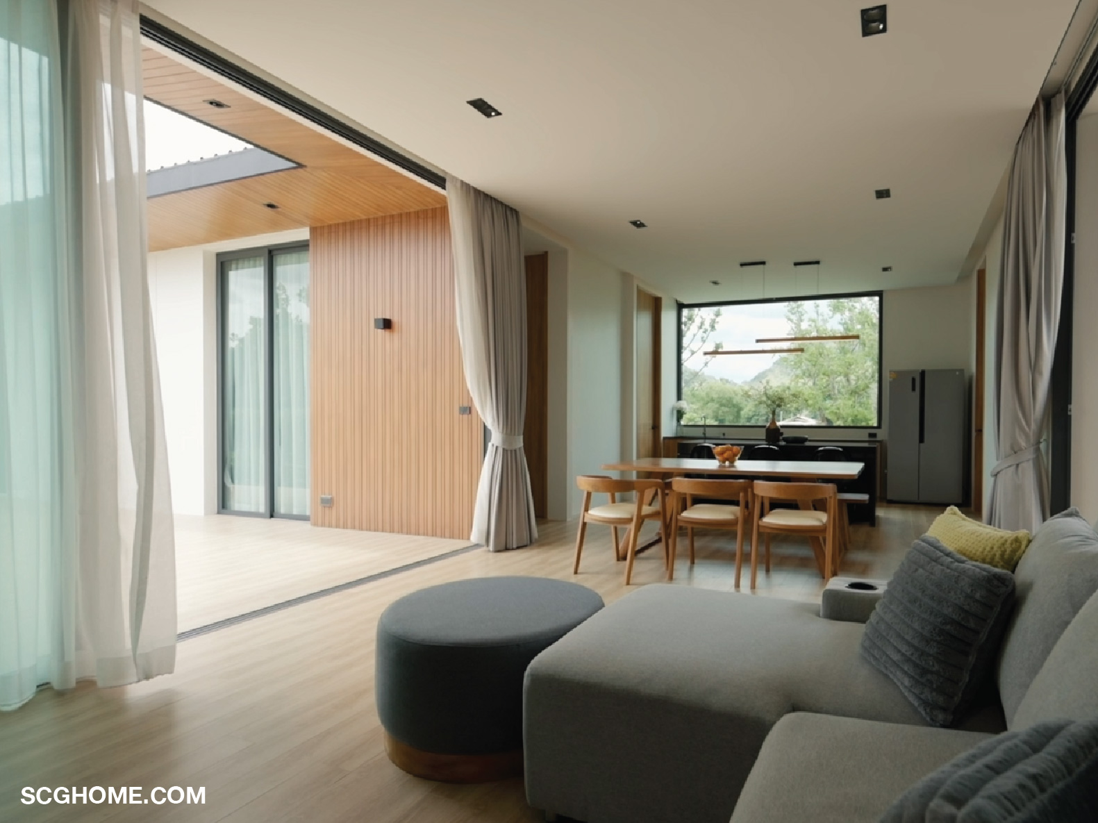 พื้นกระเบื้องลายไม้