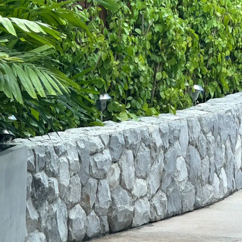 หินธรรมชาติตกแต่งผนังและรั้ว-พร้อมติดตั้ง
