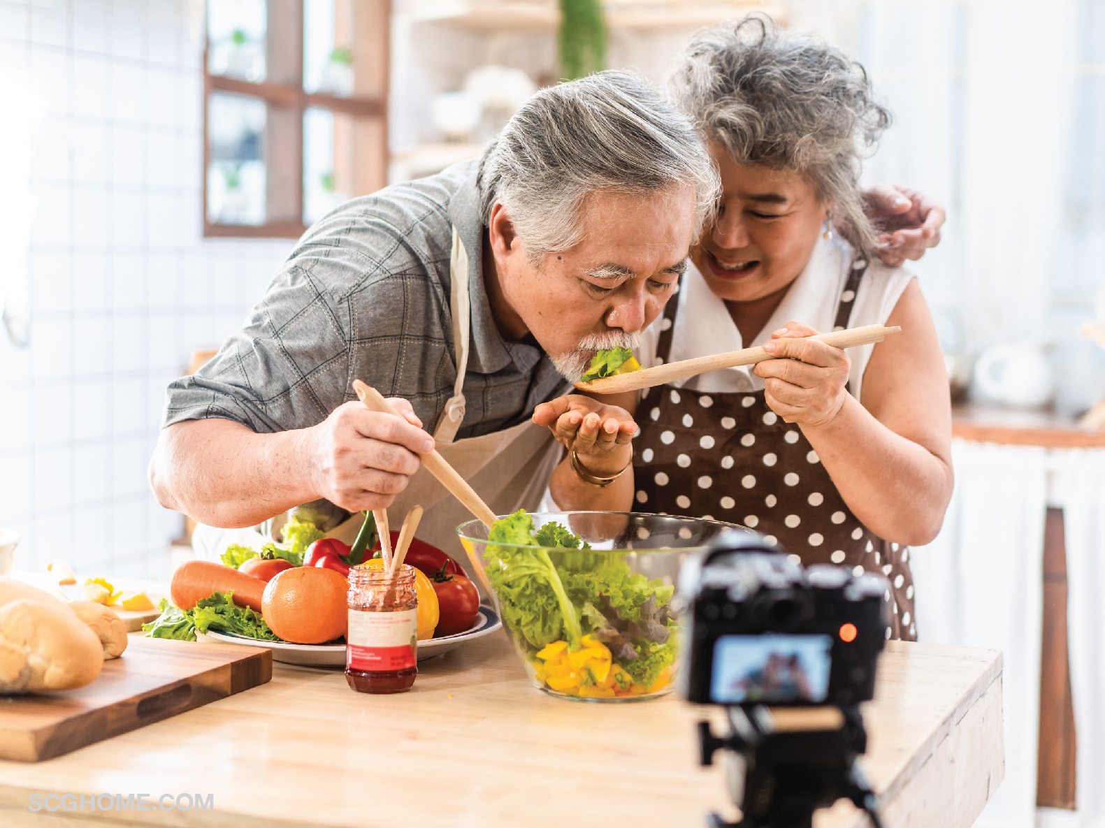 Singleimage วัยเกษียณ วัยสูงอายุ ชออ่านหนังสือ รักความสงบ