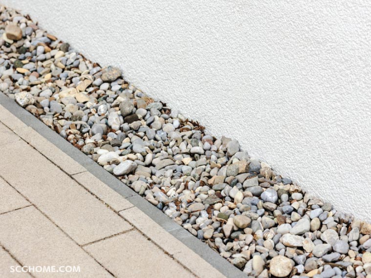 Singleimage โรยกรวดตกแต่งรอยต่อพื้นภายนอกบ้าน