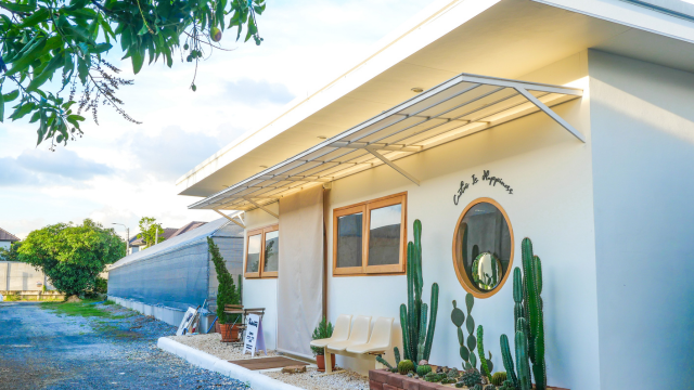 บริการติดตั้งหลังคากันสาดพับได้-ม่านม้วนแนวดิ่ง