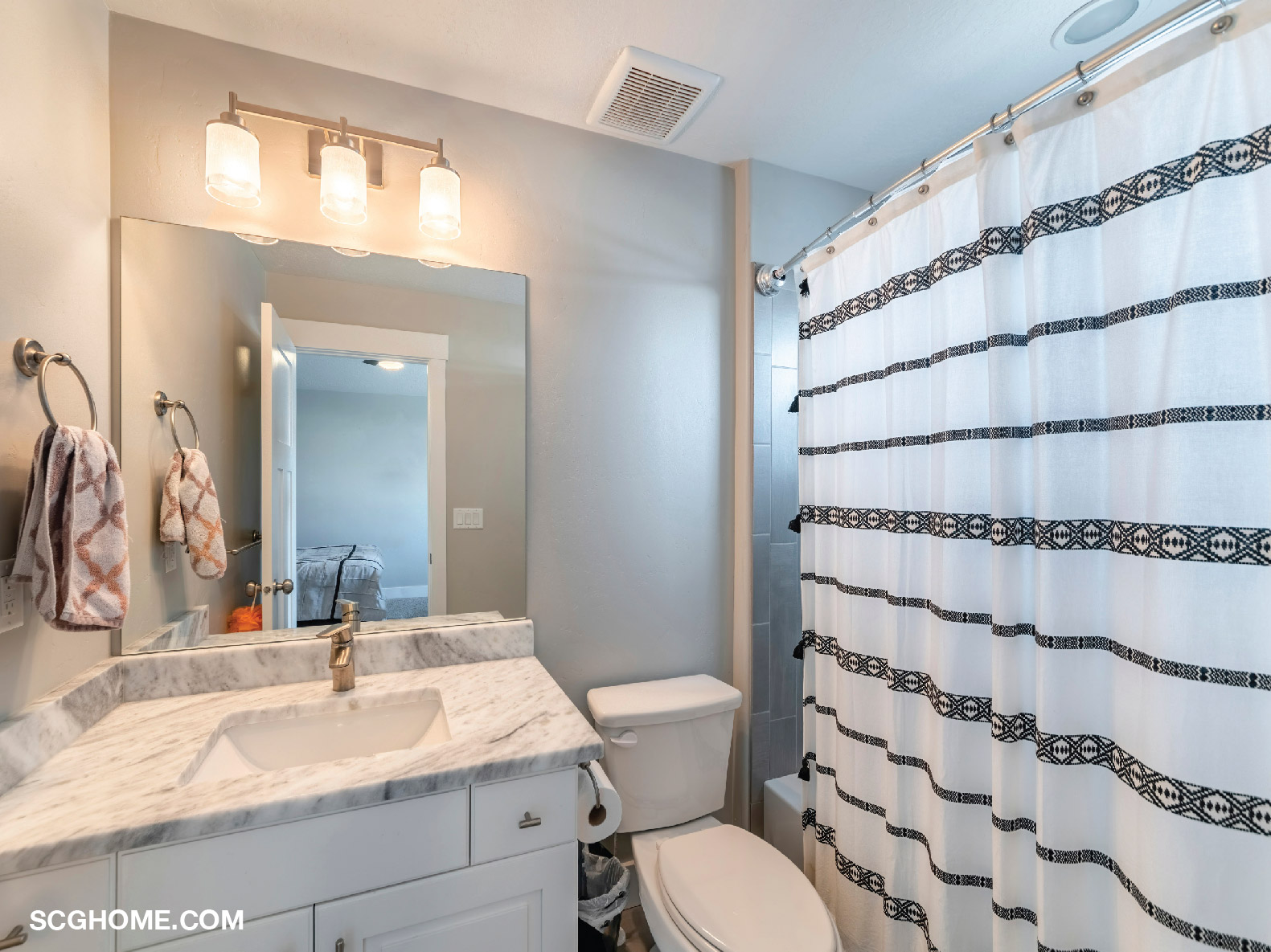 การกั้นโซนเปียก/แห้งในห้องน้ำ ด้วยม่านกั้น