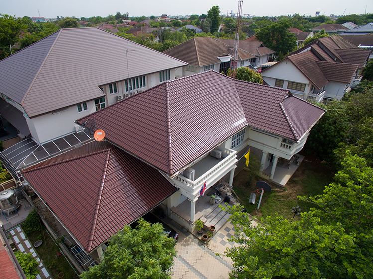 เปลี่ยนหลังคาบ้านเก่าให้สวยเหมือนได้บ้านใหม่ พร้อมช่วยให้บ้านเย็นขึ้น