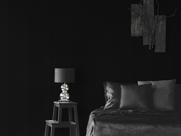 ห้องนอนสีดำขาว เคล้าเสน่ห์ลุ่มลึก