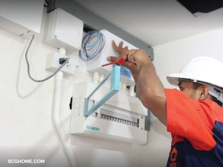 ตู้ consumer unit ตู้ ไฟคอนซูมเมอร์ ตู้เมนไฟฟ้าต่อเติมครัวหลังบ้าน ครัวต่อเติม ระบบไฟฟ้า ต่อเติมครัว ตรวจสอบระบบไฟฟ้า บริการตรวจสอบระบบไฟฟ้าบ้าน