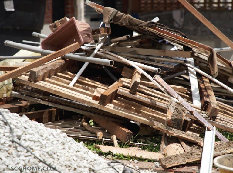 Singleimage ปรับปรุงบ้าน รื้อไม้เก่านำมาขาย