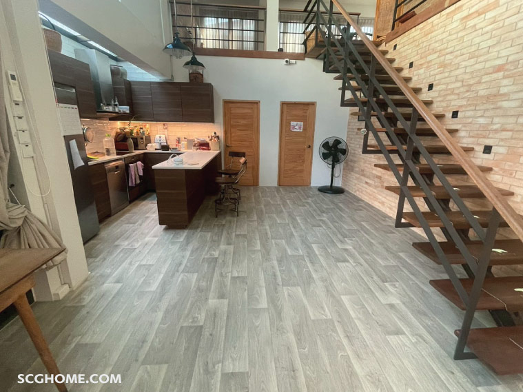 ปูพื้นกันลื่น พื้นกันกระแทก พื้นลดแรงกระแทก UNIX ลายไม้ สีโอ๊คโตรอนโต 592