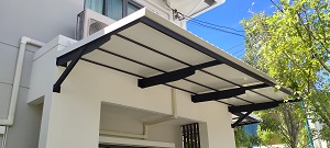 หลังคาโรงรถ-กันสาด ไวนิลพร้อมบริการติดตั้ง