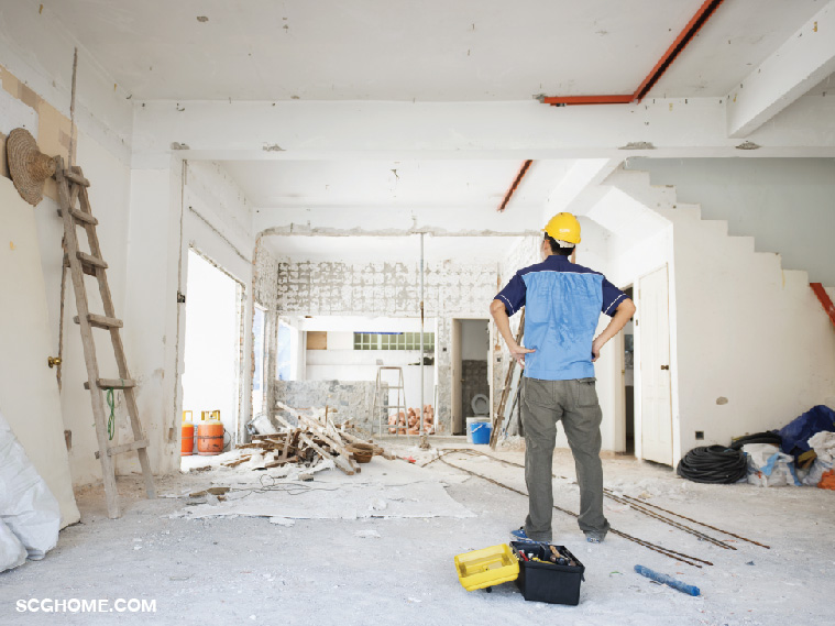 ทุบผนังภายในเพื่อปรับพื้นที่