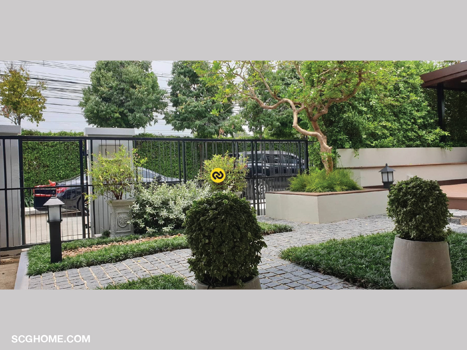 Singleimage บรรยากาศสวนโมเดิร์นหน้าบ้าน