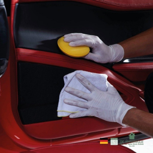 บริการทำความสะอาดและฟื้นฟูสภาพรถยนต์ (ดูแลทั้งภายนอกและภายใน)