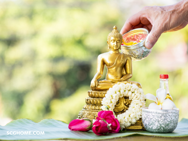 สรงน้ำพระ