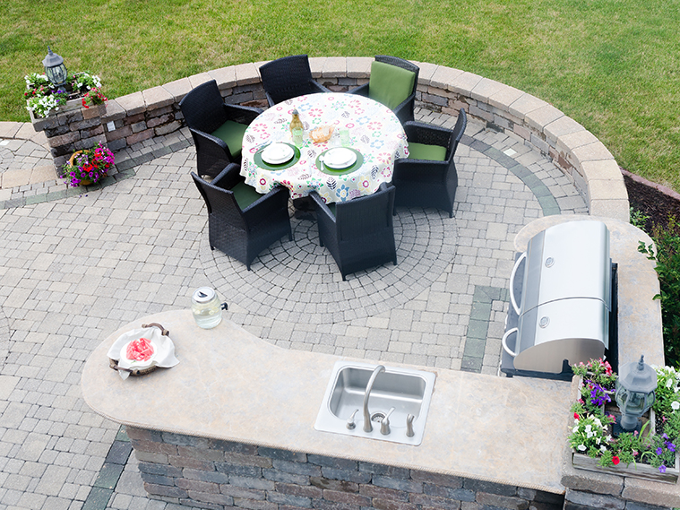 แต่งพื้นระเบียงสวนสไตล์ยุโรป