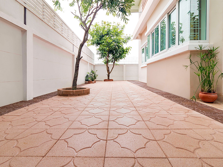 แต่งพื้นนอกบ้านให้มีกลิ่นอายในแบบชิโนโปรตุกีส