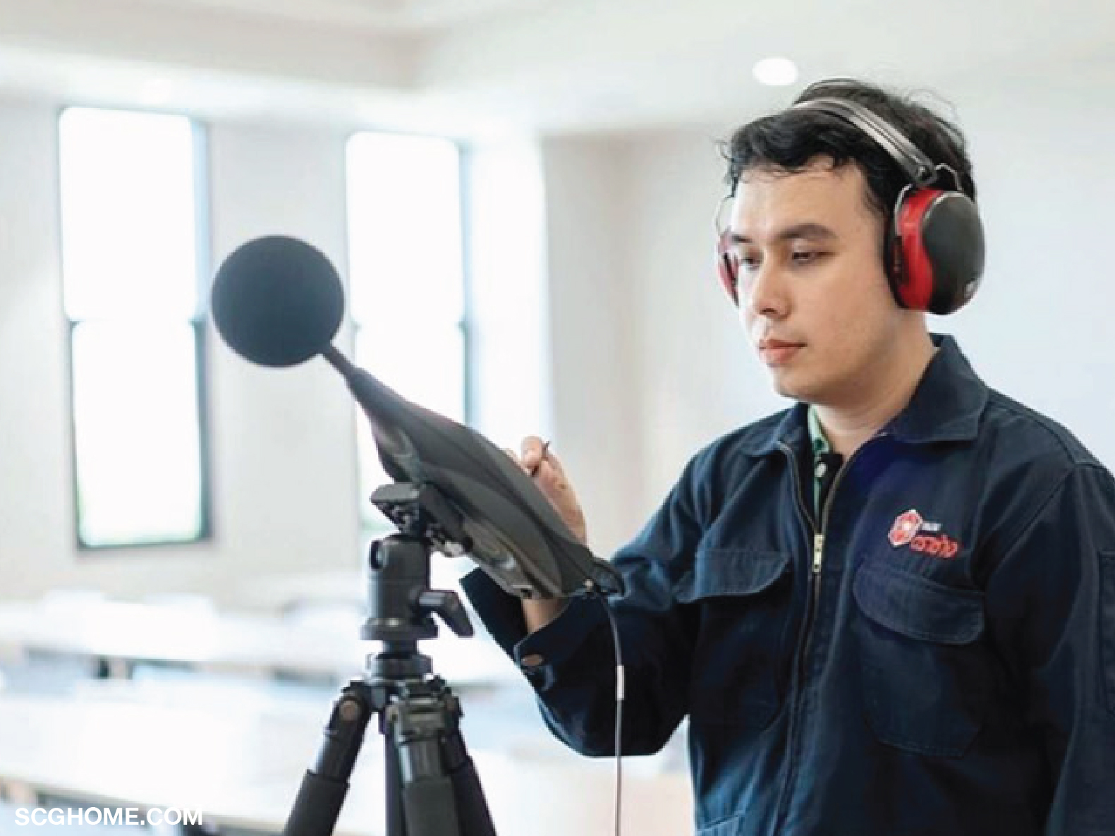 การวัดเสียงภายในห้องโดยผู้เชี่ยวชาญ