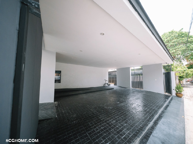 พื้นที่จอดรถเลือกใช้คอนกรีตพิมพ์ลาย