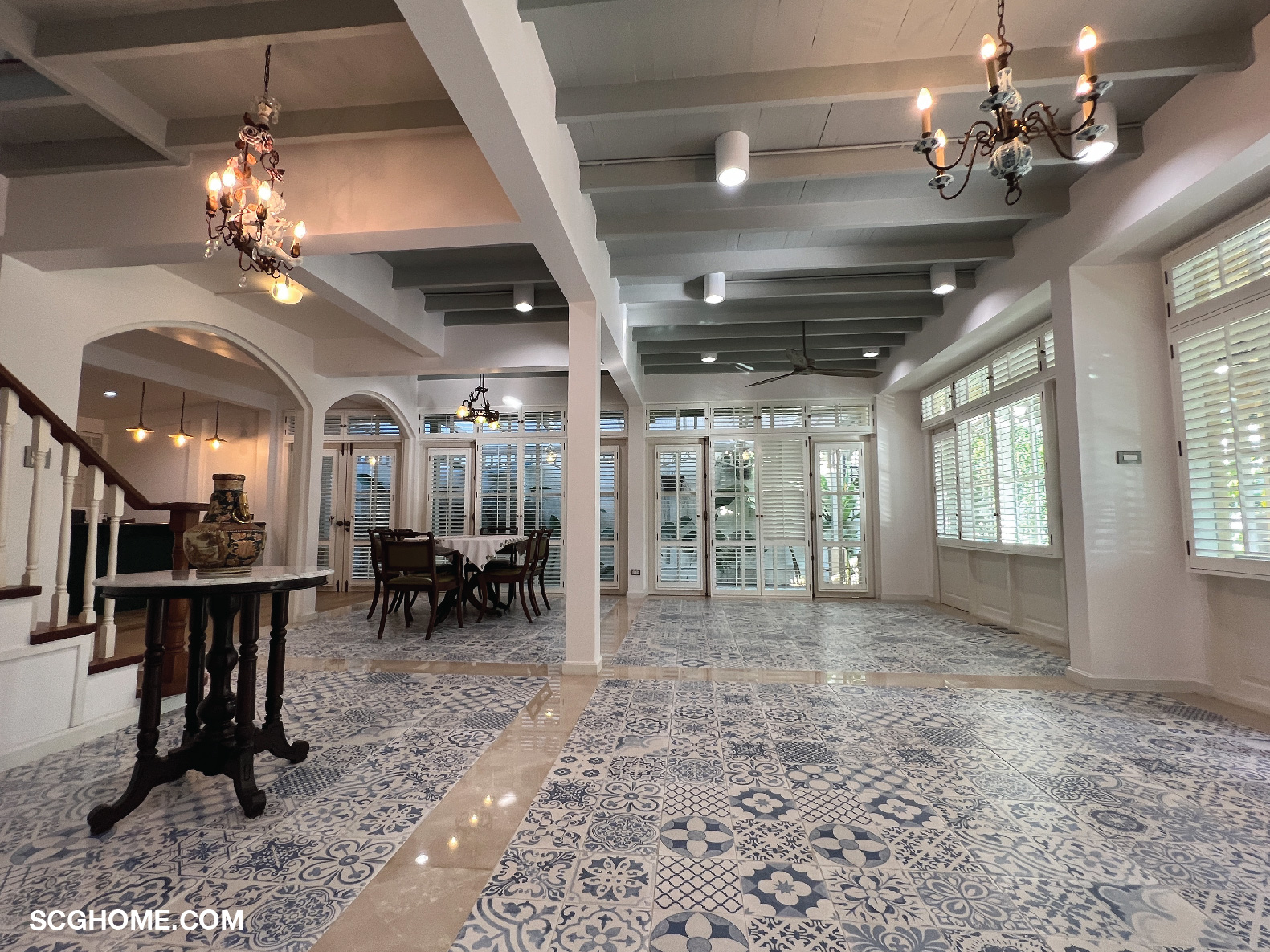 ดีไซน์ซุ้มโค้งกั้นระหว่างห้องครัวกับห้องรับแขก