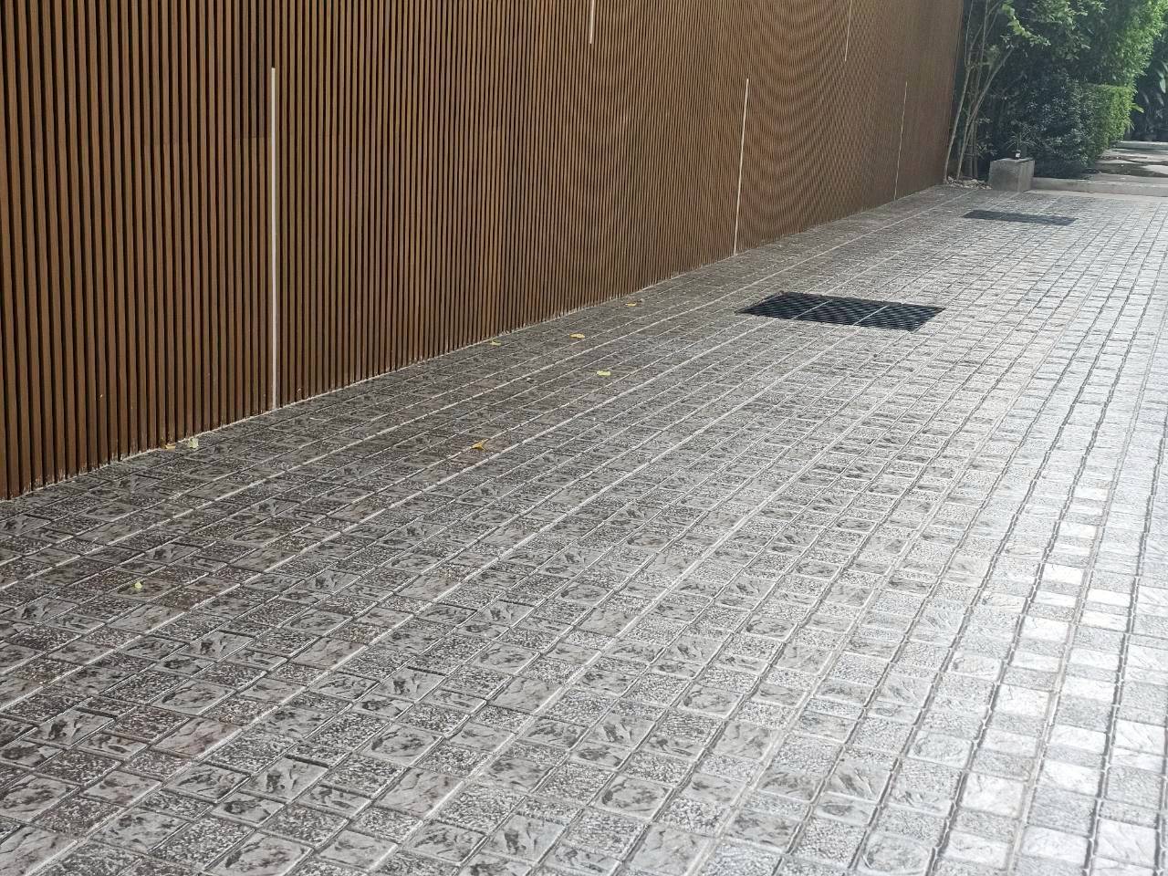 บริการติดตั้งกระเบื้องปูพื้นคอนกรีต-เอสซีจี