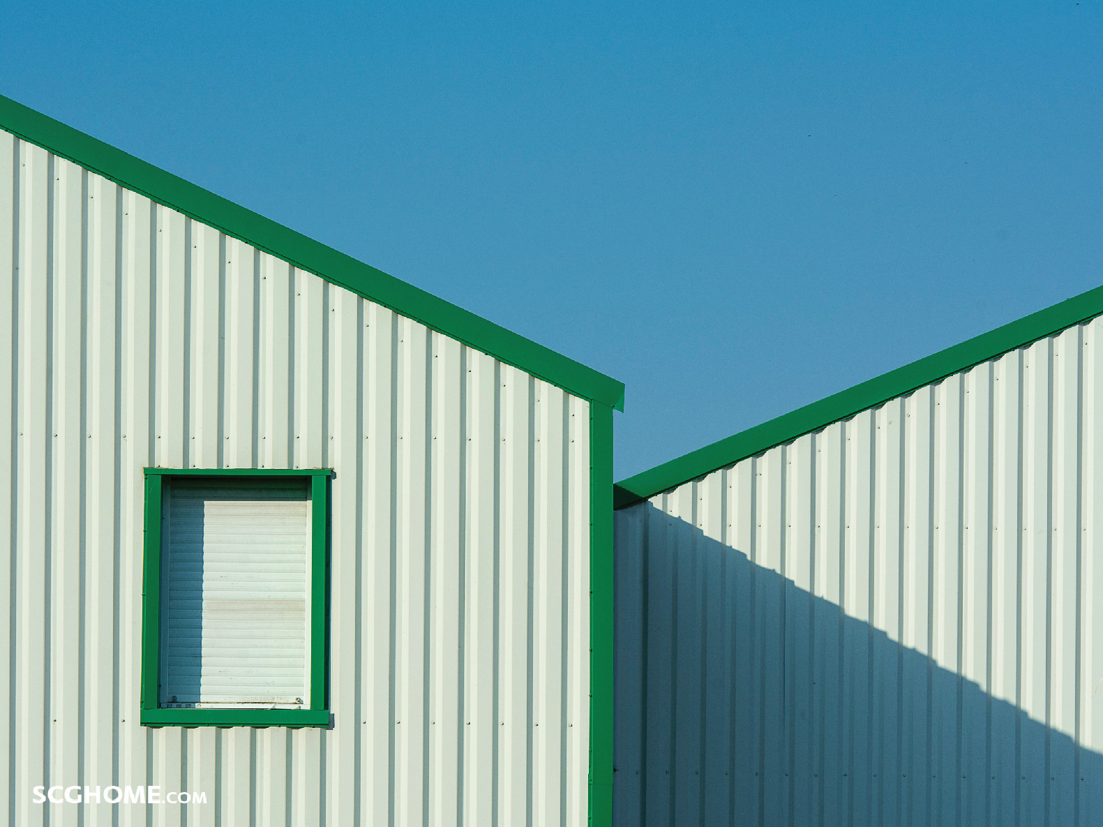 ใช้เมทัลชีทเป็นผนังภายนอก