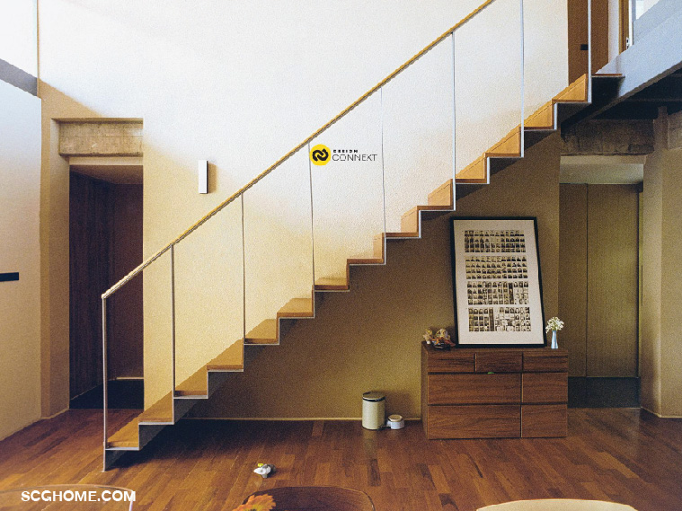 พื้นที่นั่งเล่นใช้พื้นไม้จริง