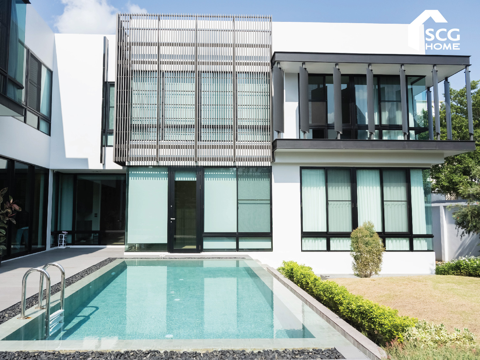 บ้านโมเดิร์นทรงกล่องเพื่อครอบครัวใหญ่อยู่สบาย