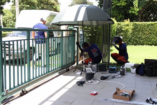 บริการติดตั้งมอเตอร์ประตูรีโมท-BSM-Life-Acer