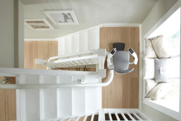 บริการติดตั้งลิฟท์บันได Stair Lift