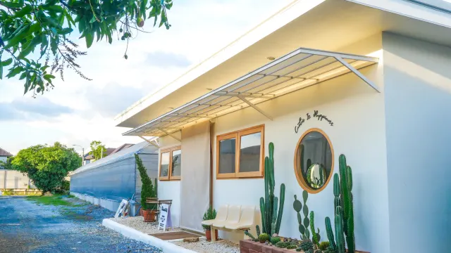 บริการติดตั้งหลังคากันสาดพับได้-ม่านม้วนแนวดิ่ง