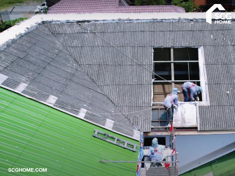 รีวิว บ้านเก่าเปลี่ยนกระเบื้องหลังคาลอนคู่ สวยใหม่ ไม่รั่วซึม