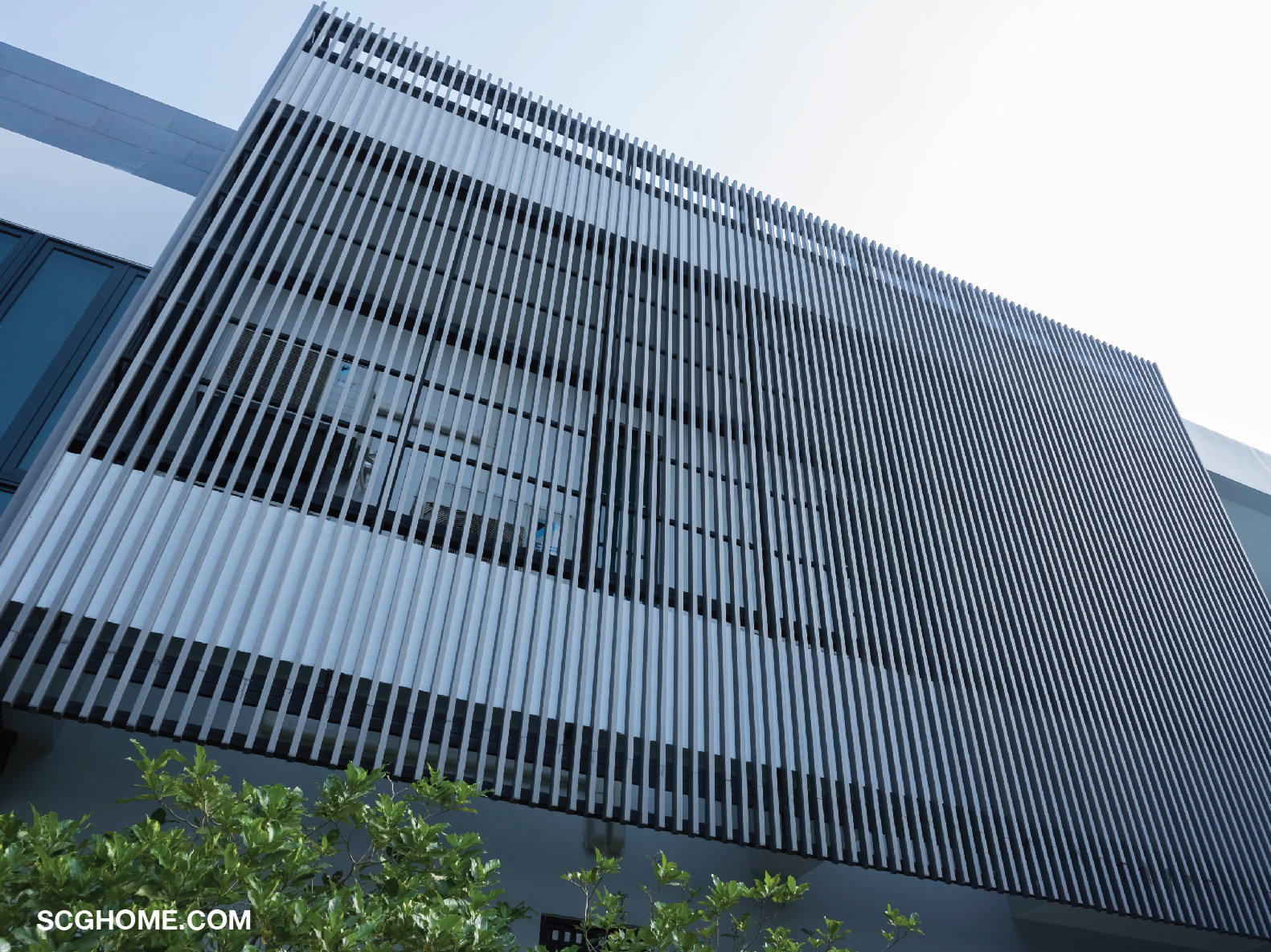 ระแนงช่วยกรองแสงเข้ามาในห้อง