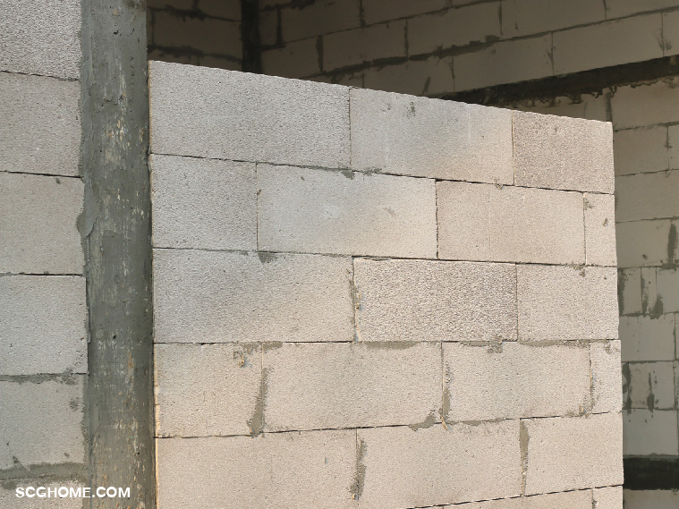 ผนังก่ออิฐมวลเบา