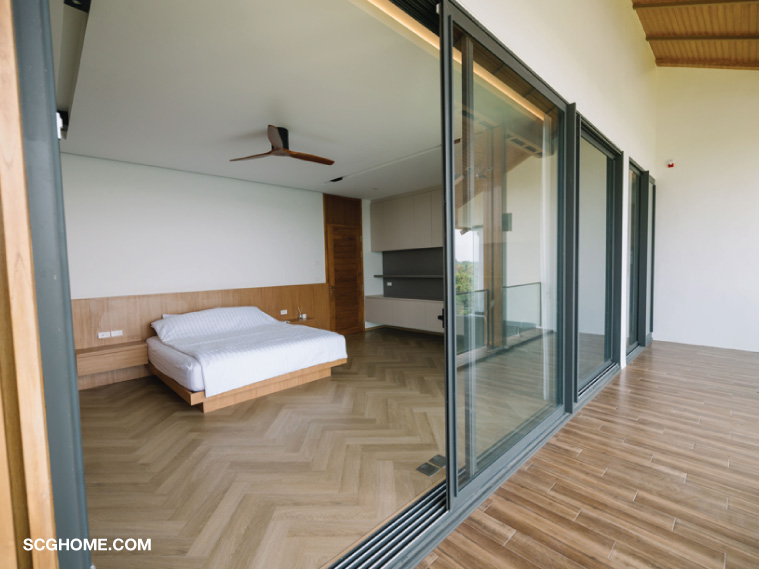 ห้องนอนโปร่งโล่ง เรียบง่าย สไตล์มินิมอล