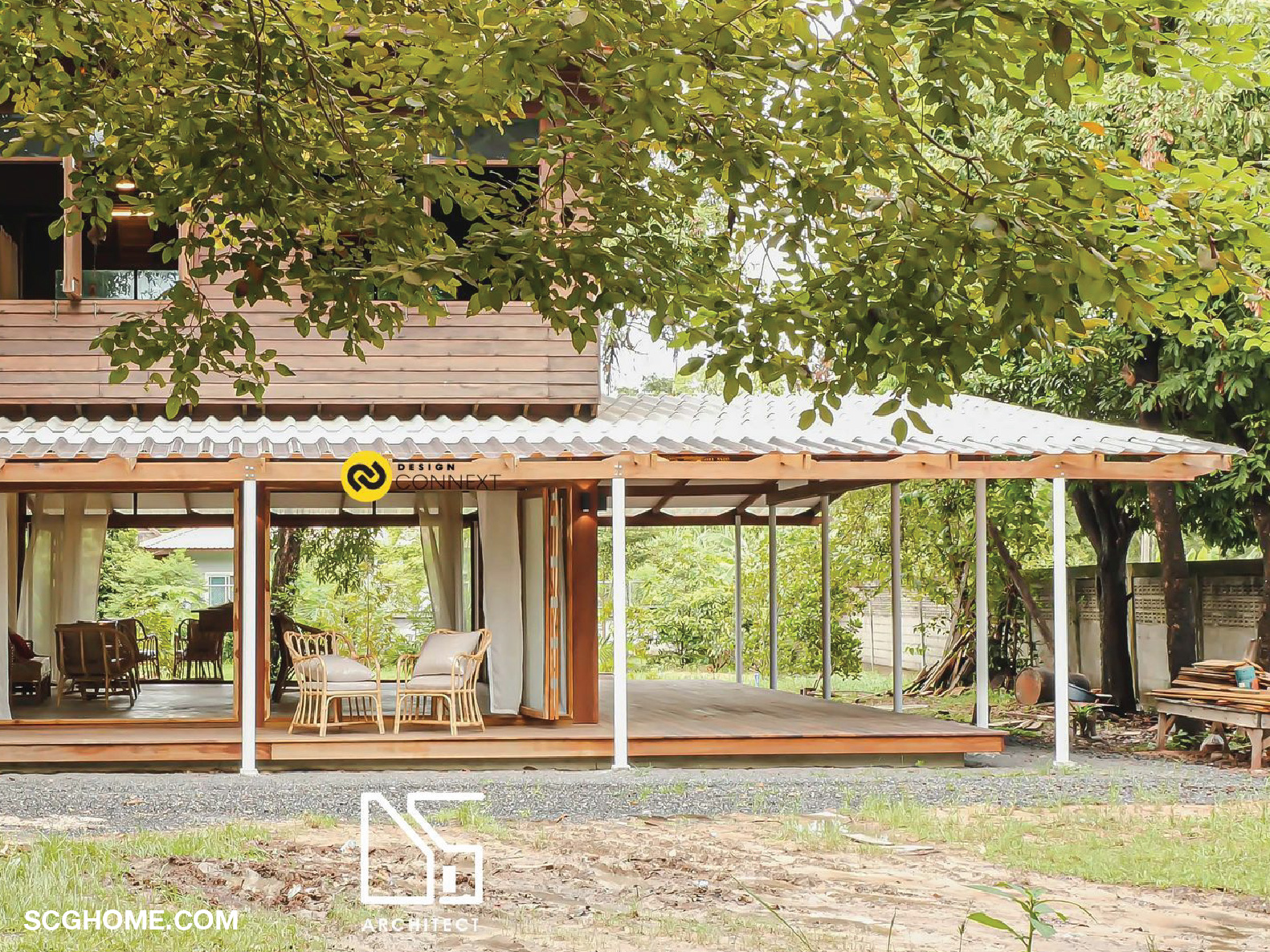 ระเบียงบ้านขนาดใหญ่และหลังคาที่ยื่นยาว